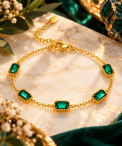 Alternative view of Emerald Five – Armband mit grünen Zirkonia & 18K Echtgold-PVD-Beschichtung